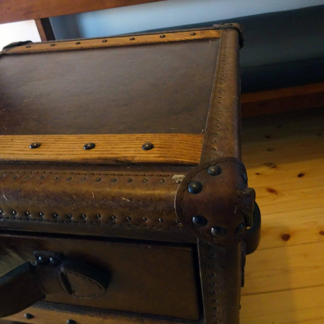 ストーニーハースト スモール ランプテーブル HALO 本革 牛革張り収納茶