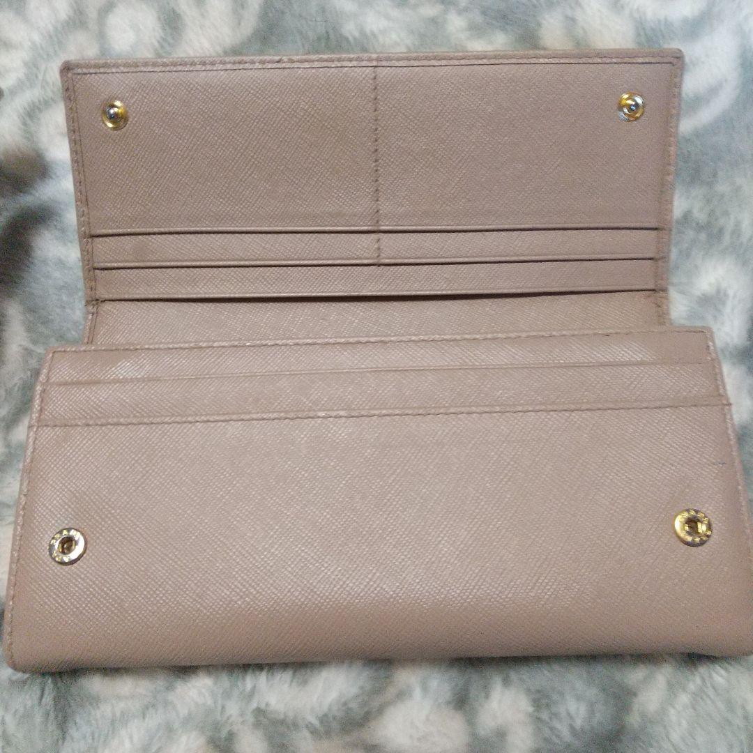 PRADA サフィアーノレザー 三角ロゴ長財布 ベージュ系