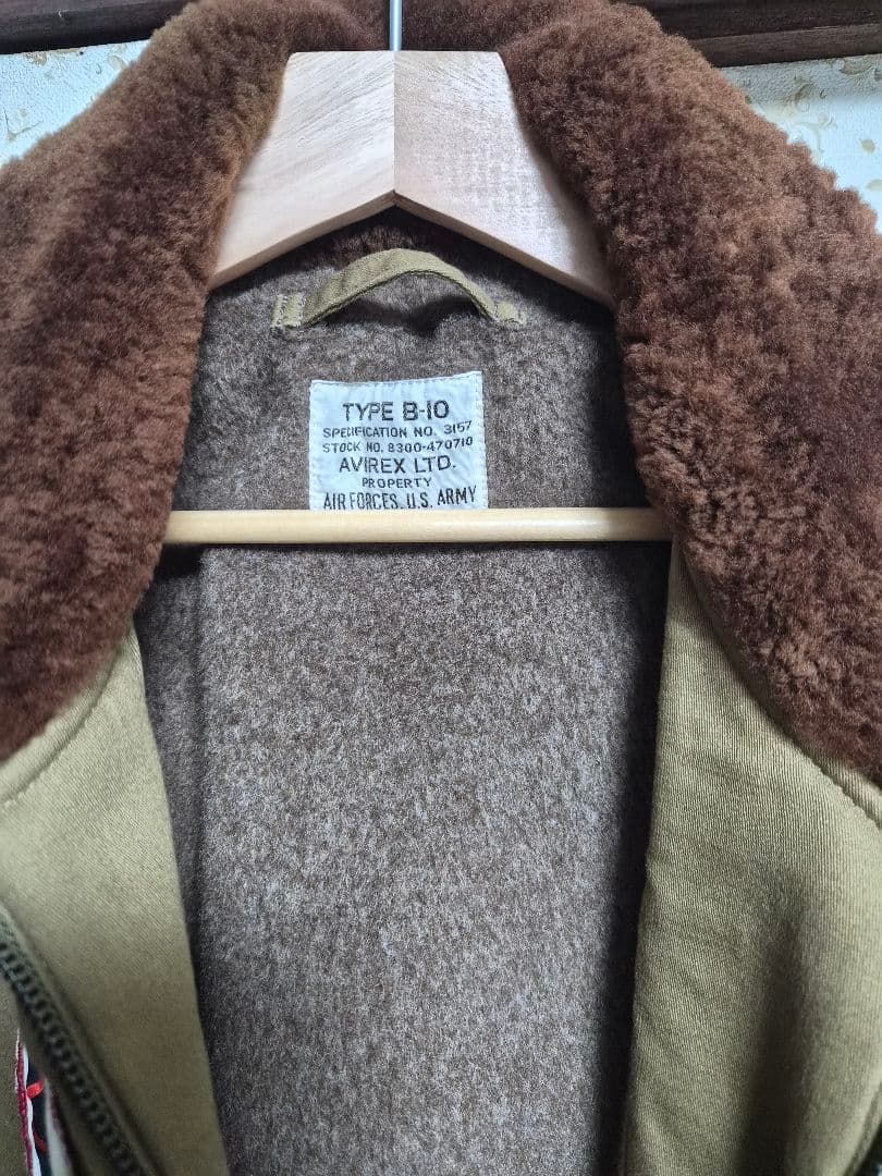 Avirex B-10 フライトジャケットピンナップガール サイズ44