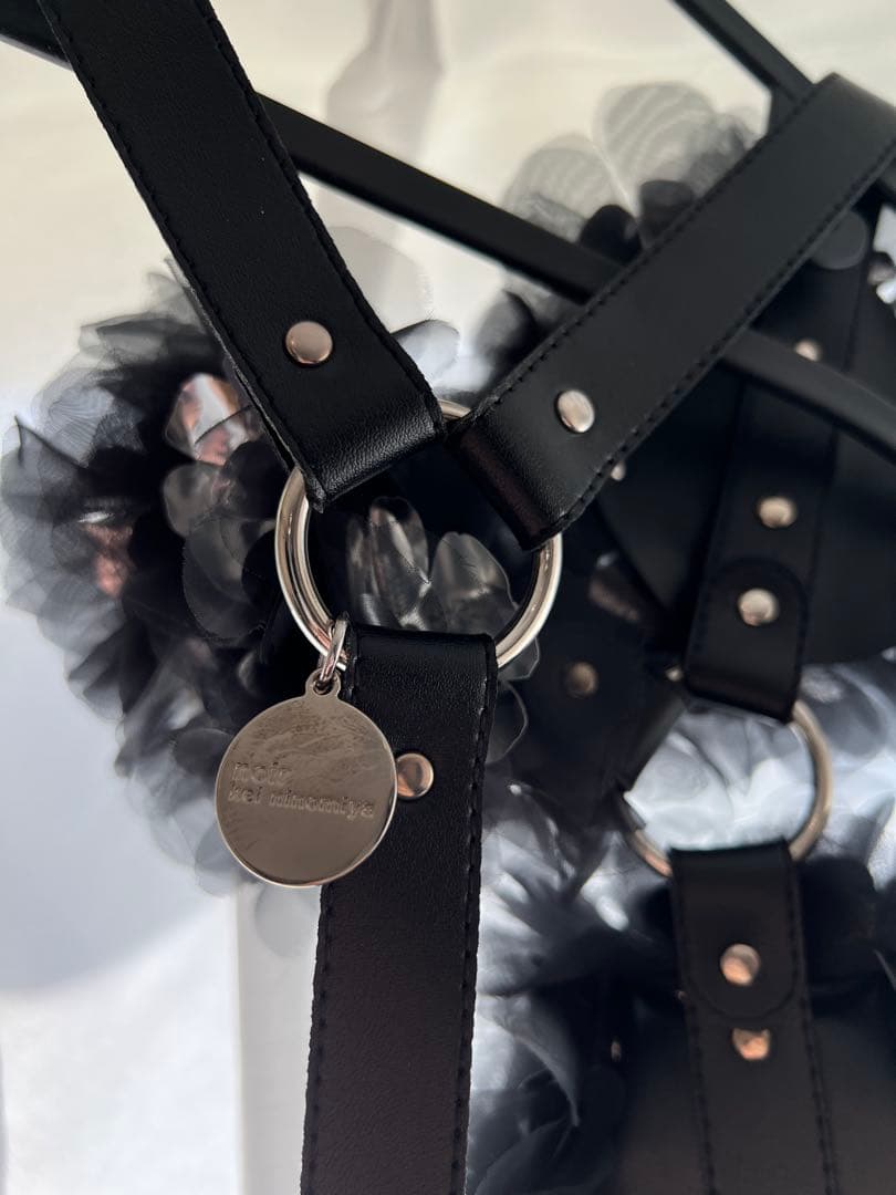 noir kei ninomiya伊勢丹新宿限定 フラワーレザーハーネス