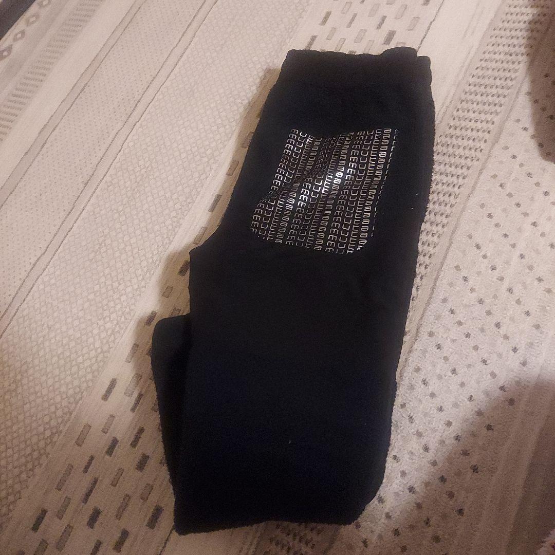 ムータ　muta　ダウンベストとボアのジョガーパンツ