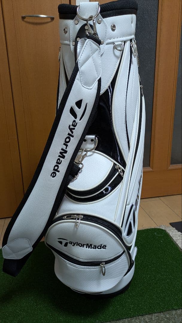 超美品 TaylorMade テーラーメイド キャディバッグ ホワイト
