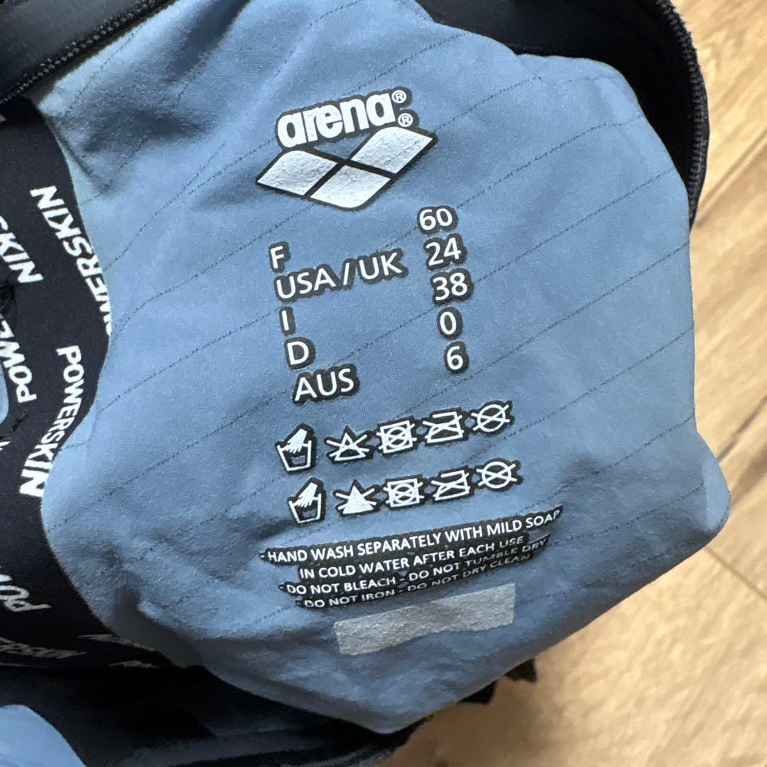 arena カーボンエア2 競泳水着