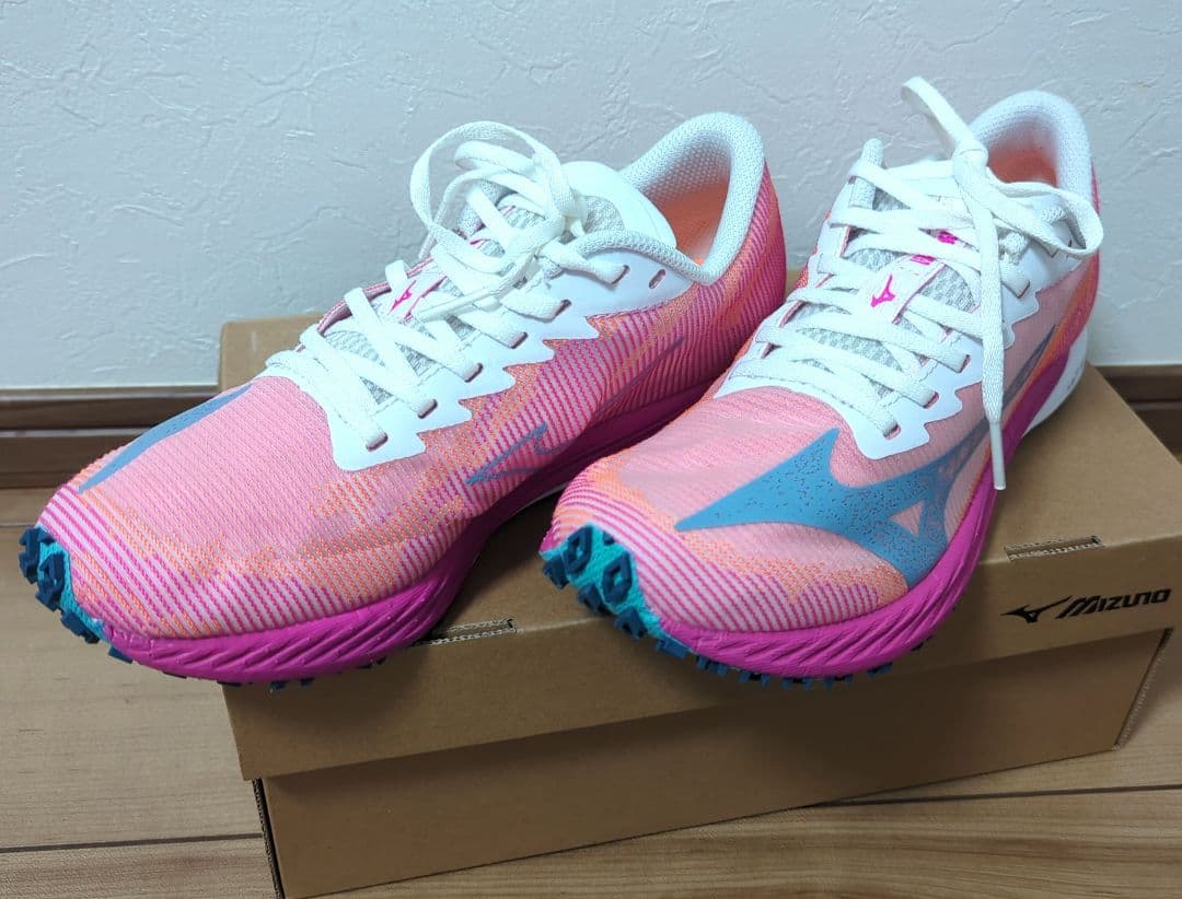 【美品】Mizunoウェーブデュエル3 ランニングシューズ ピンク 23.5cm