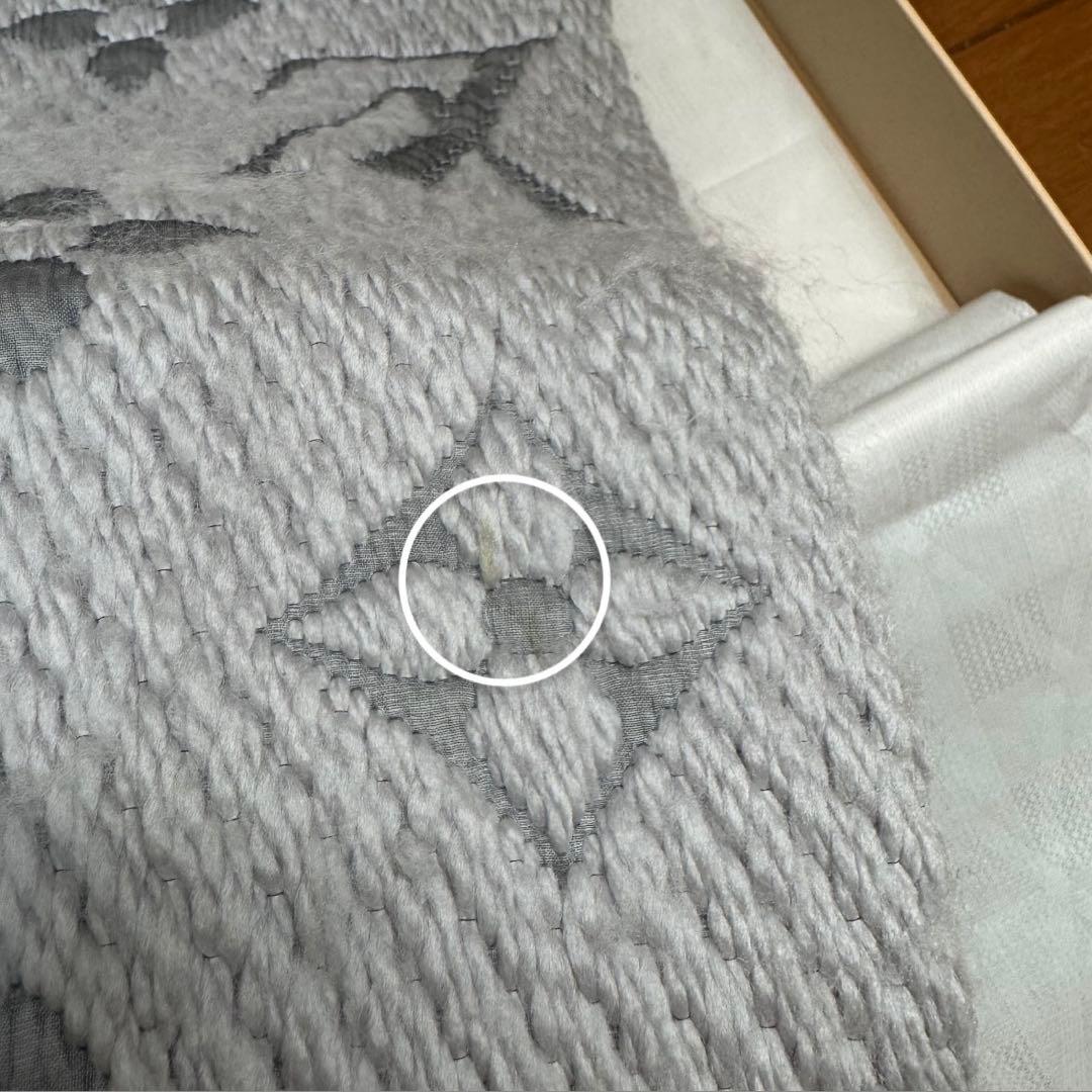 Louis Vuitton エシャルプロゴマニア グレー マフラー
