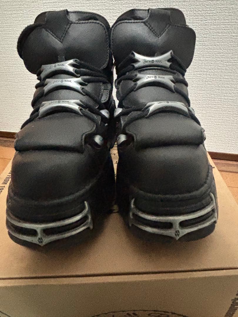 ニューロック　ブーツ　M-106-VS1