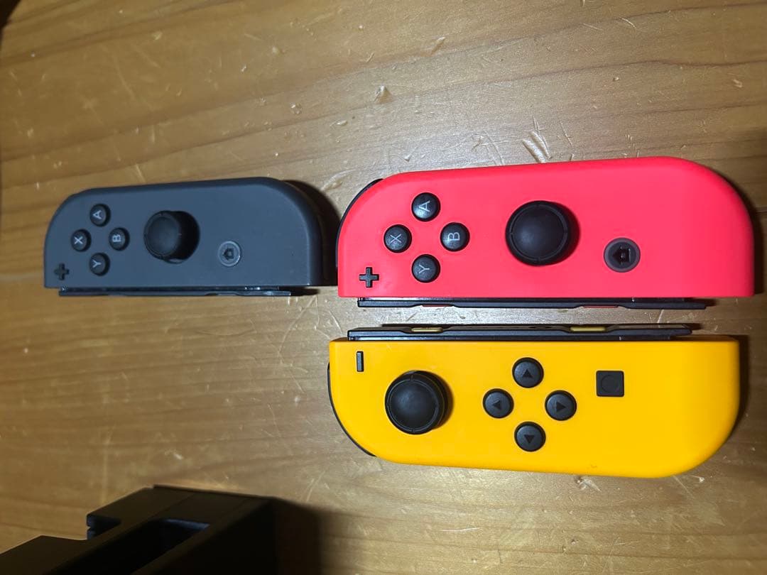 Nintendo switch　本体+Joycon(ジャンク)　備品