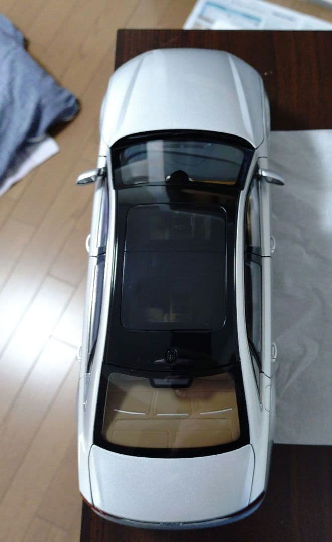 1/18 Audi A8 L W12 アウディA8