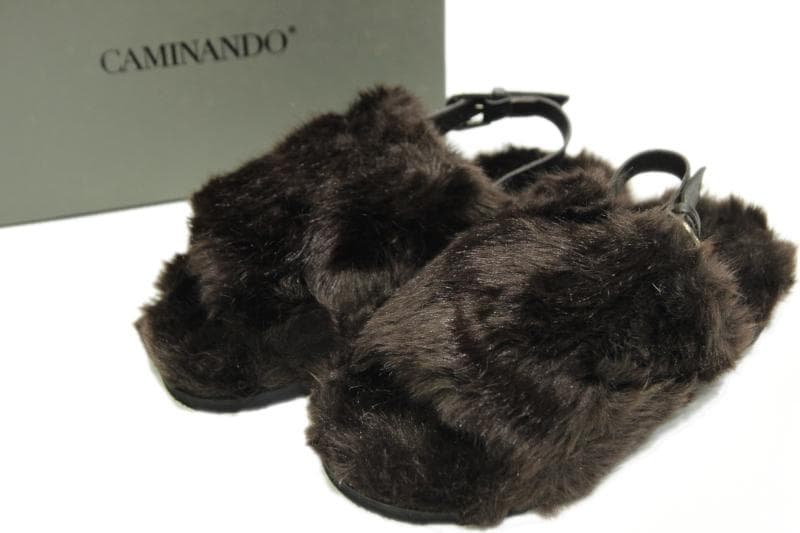 CAMINANDO カミナンド ファー サンダル 8 ブラウン