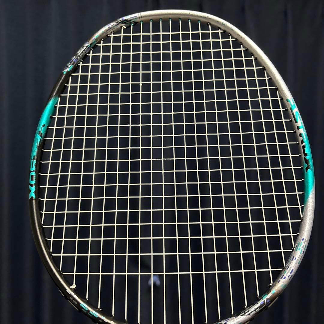 YONEX　アストロクス88d pro 4u5