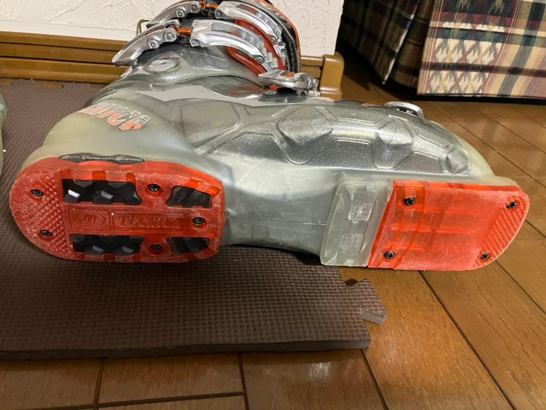 TECNICA　テクニカ　スキーブーツ　28cm〜28.5.5cm 足幅広め