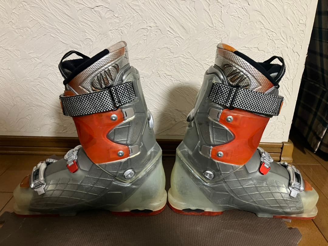 TECNICA　テクニカ　スキーブーツ　28cm〜28.5.5cm 足幅広め