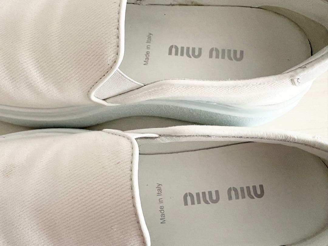miumiu ミュウミュウ　スリッポン　スニーカー　23.0cm ホワイト　白