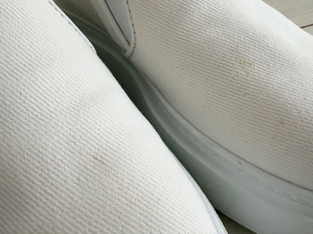 miumiu ミュウミュウ　スリッポン　スニーカー　23.0cm ホワイト　白