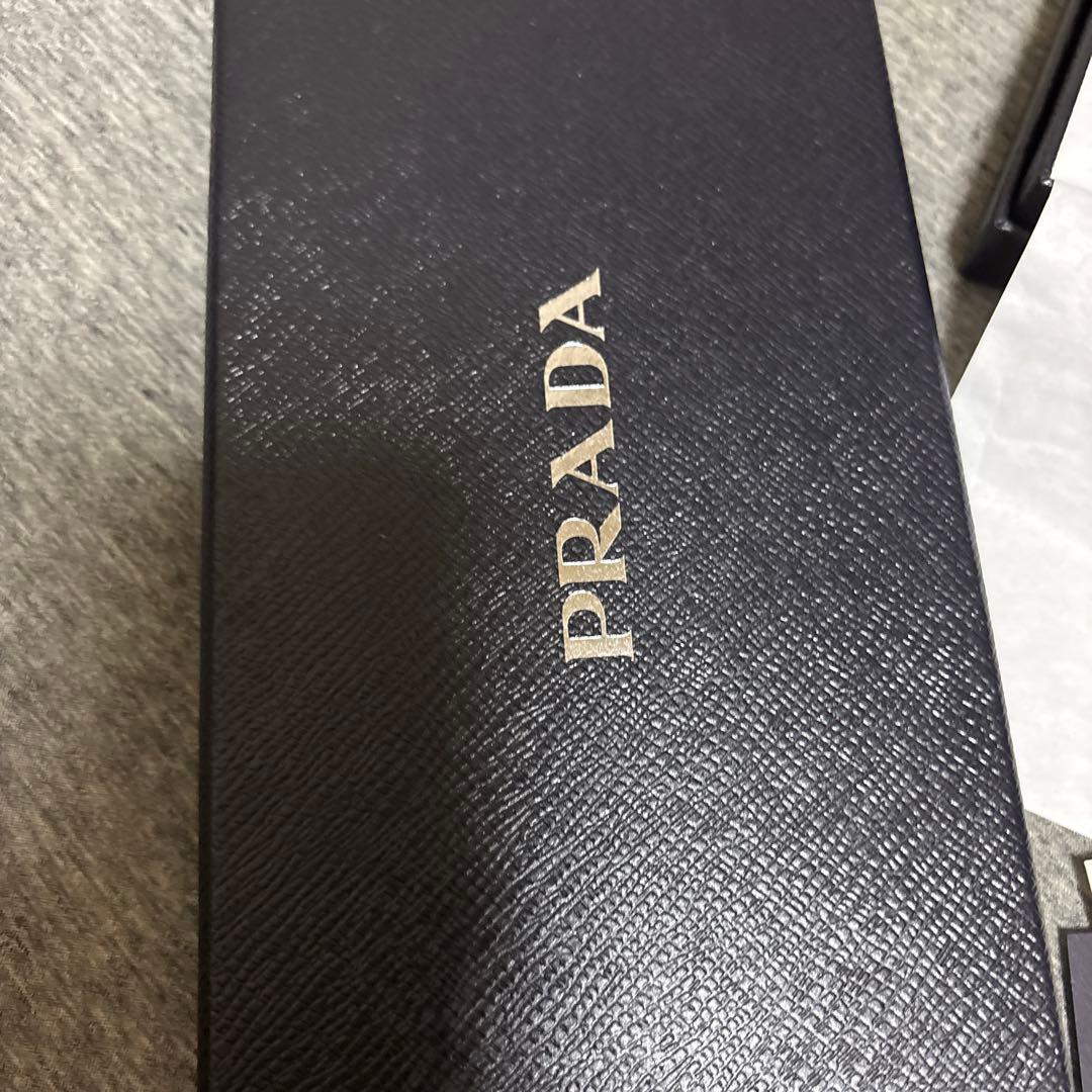 【PRADA】プラダ レザー ボロタイ