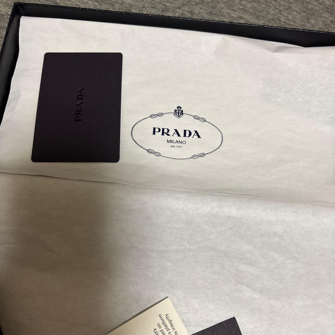 【PRADA】プラダ レザー ボロタイ