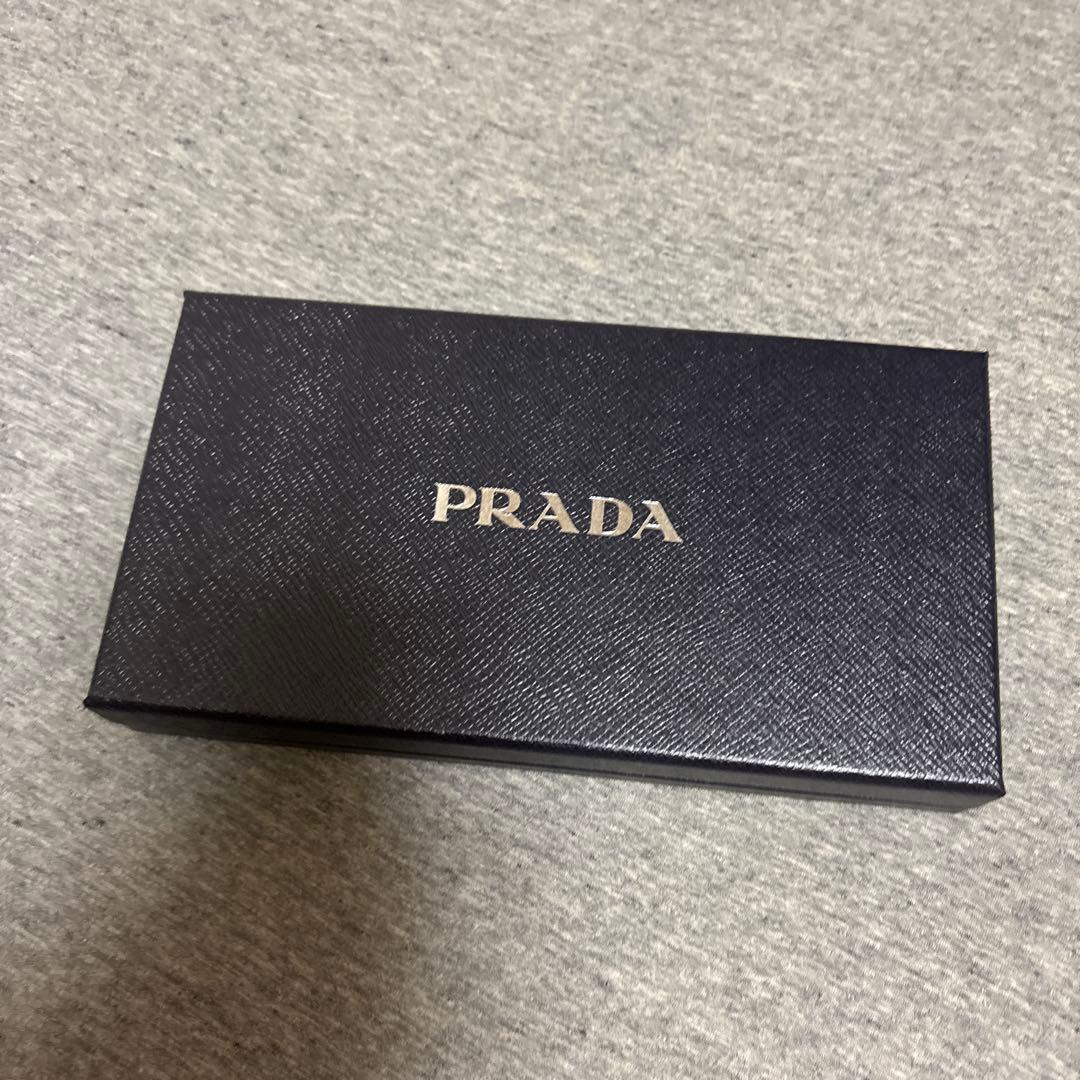 【PRADA】プラダ レザー ボロタイ