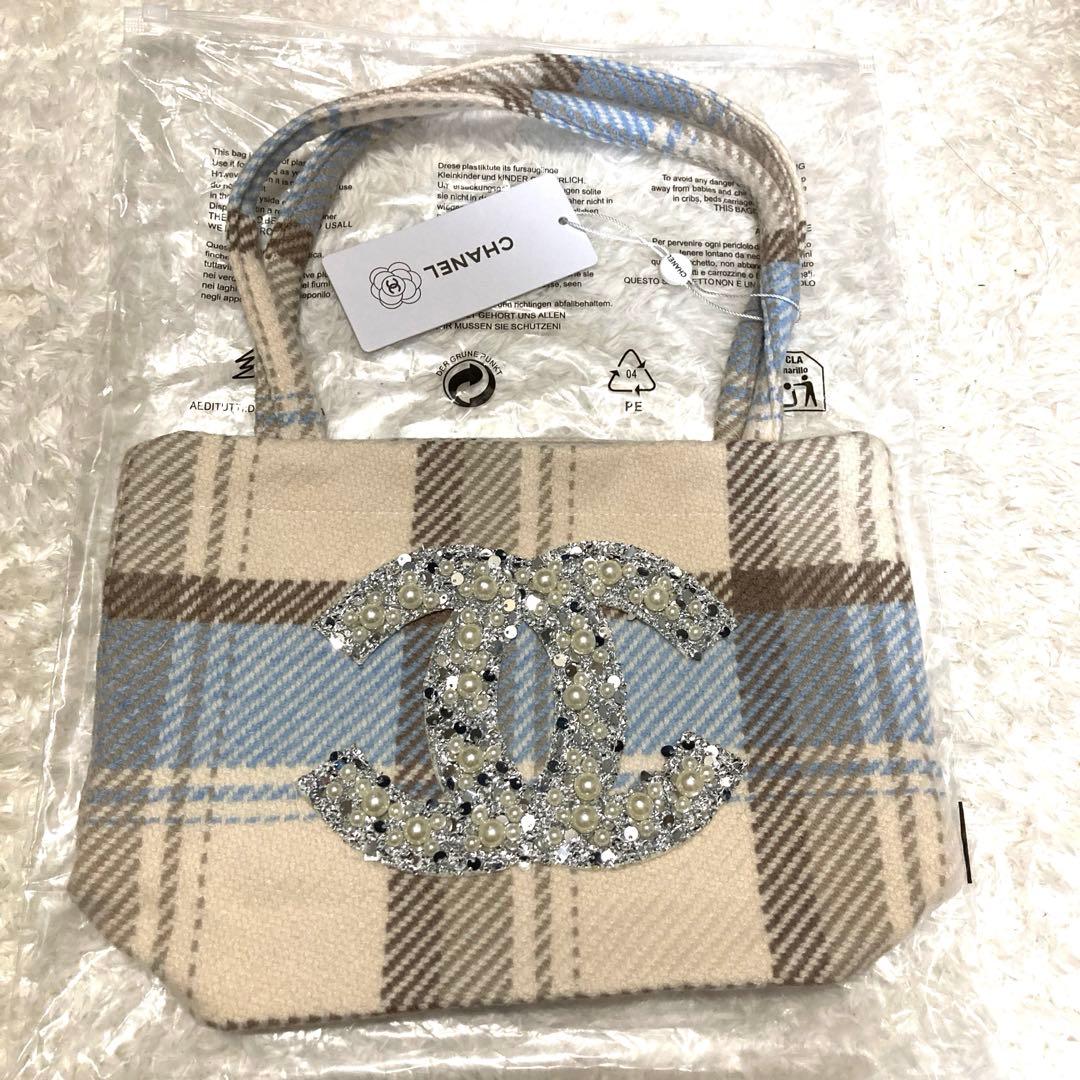 CHANEL チェック柄トートバッグ　パールスパンコール　水色