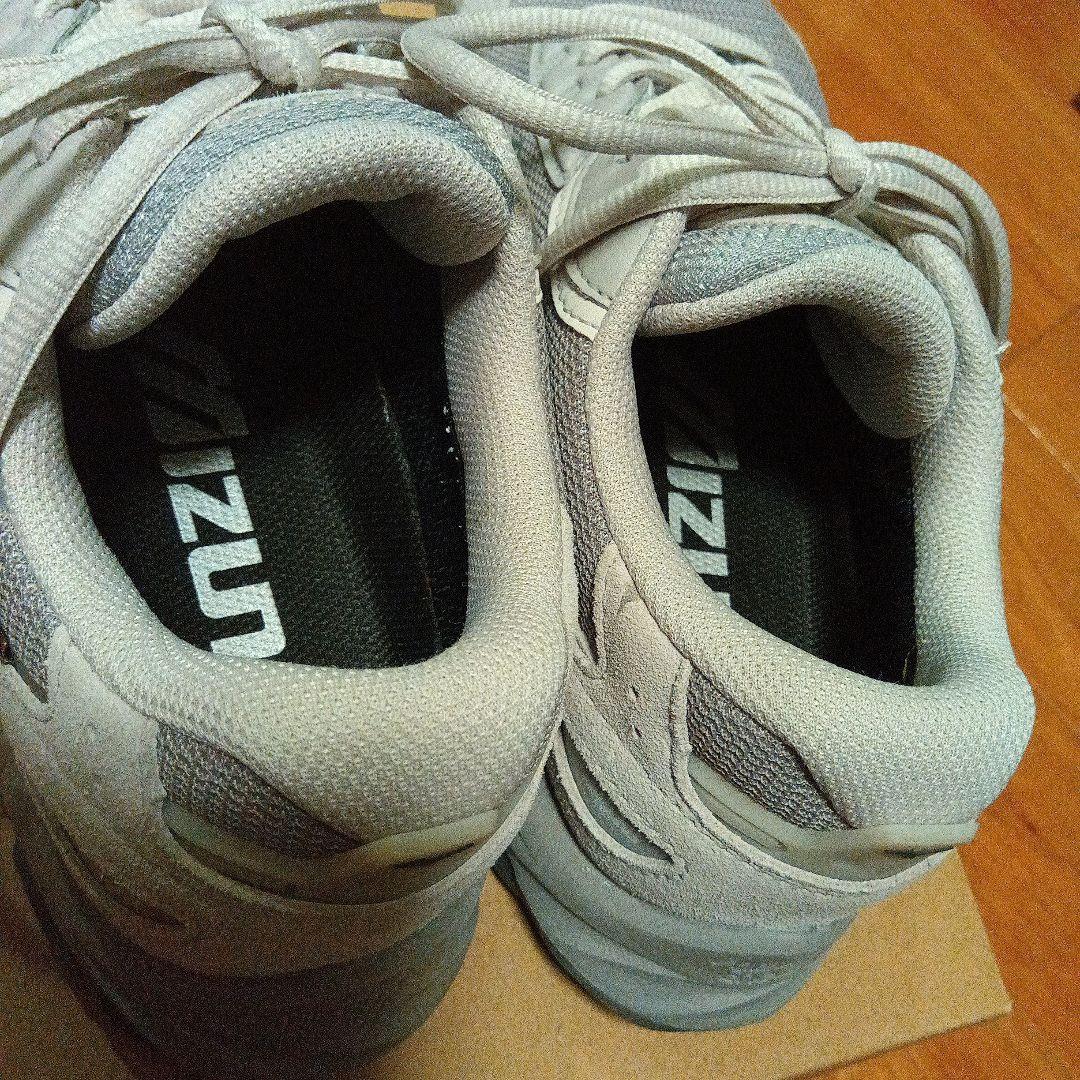 ミズノ　ゴアテックス　スニーカー