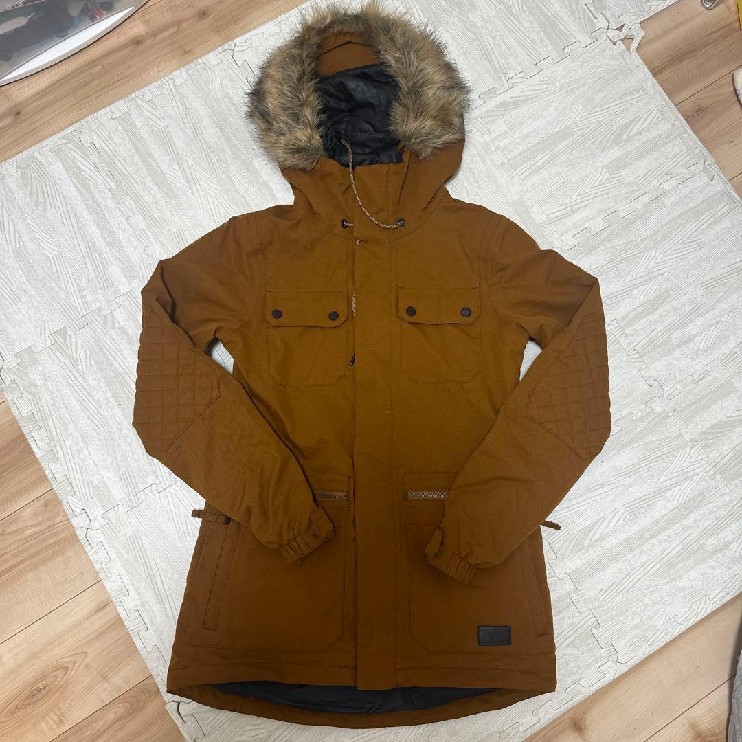 限定値SALE早い者勝ち⭐︎VOLCOM⭐︎スノーウェア　レディース
