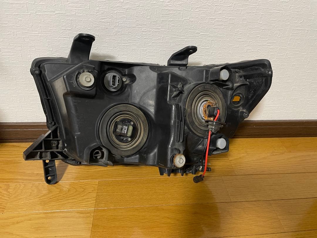 07年〜13年　タンドラ　ヘッドライト　ヘッド　ランプ