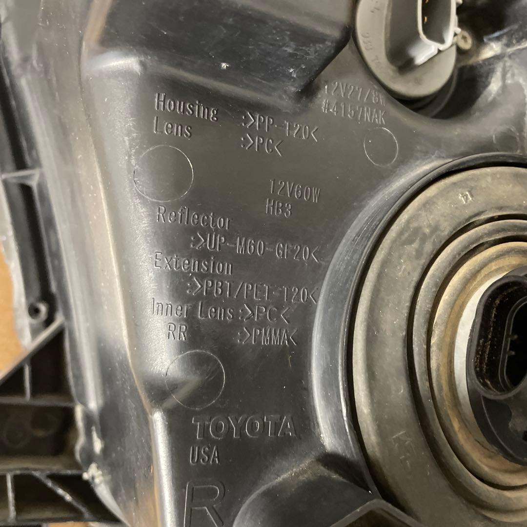 07年〜13年　タンドラ　ヘッドライト　ヘッド　ランプ