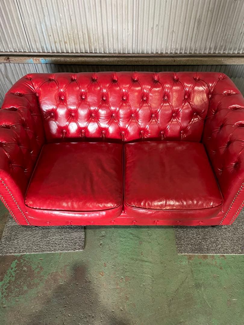 【パオパオ】チェスターフィールド 2人掛けソファ