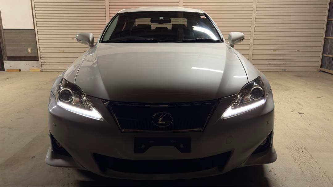 美品　レクサスIS 後期ヘッドライト　前期、中期にポン付け配線加工済み