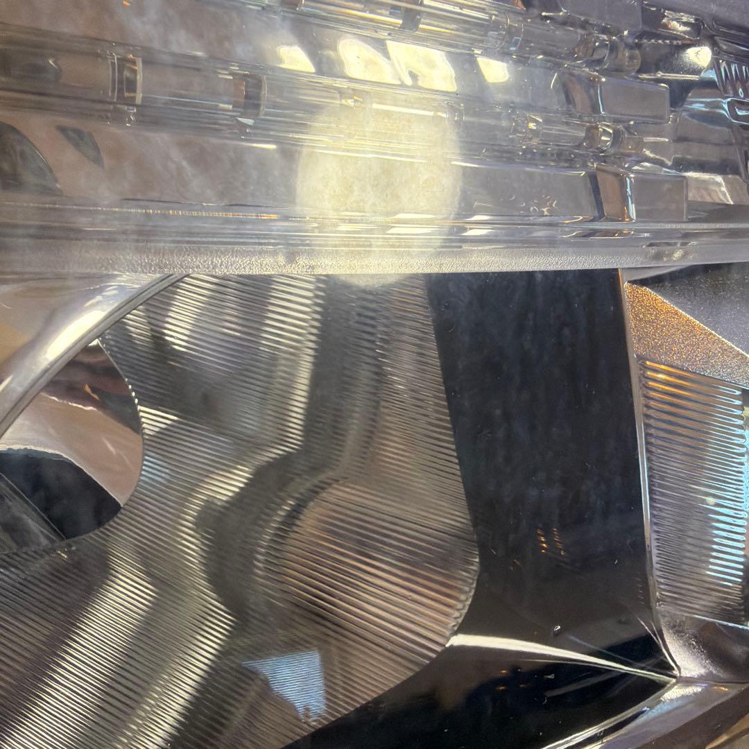 トヨタ80ノア前期ヘッドライト