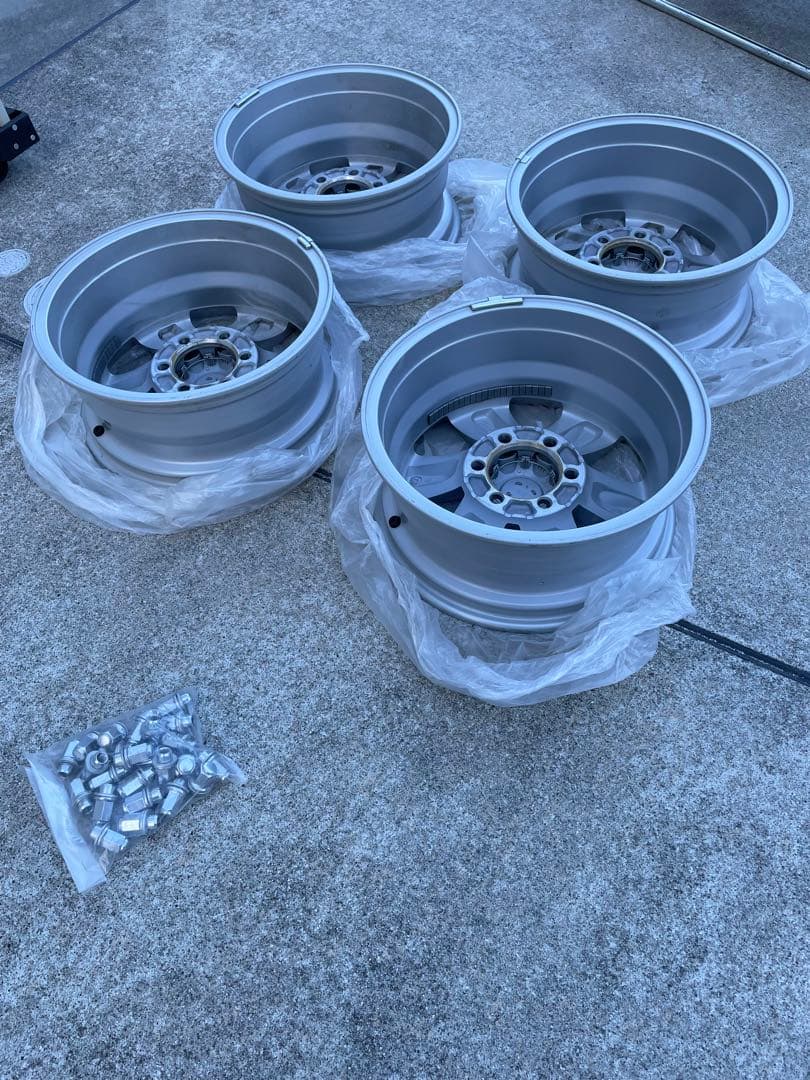 プラド 150 後期　純正　17インチ ホイール ナット　センターキャップ