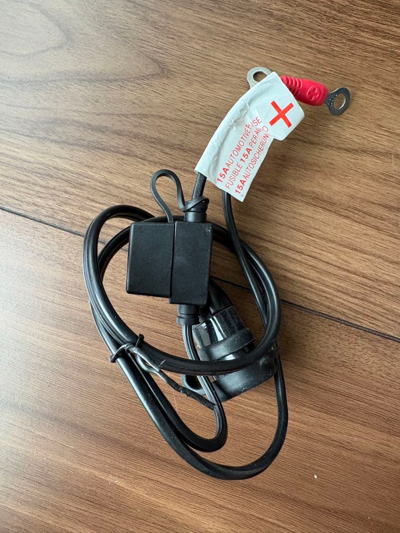 茶*丸様 TecMATE製オプティメイト4 デュアルプログラム/バッテリー充電器