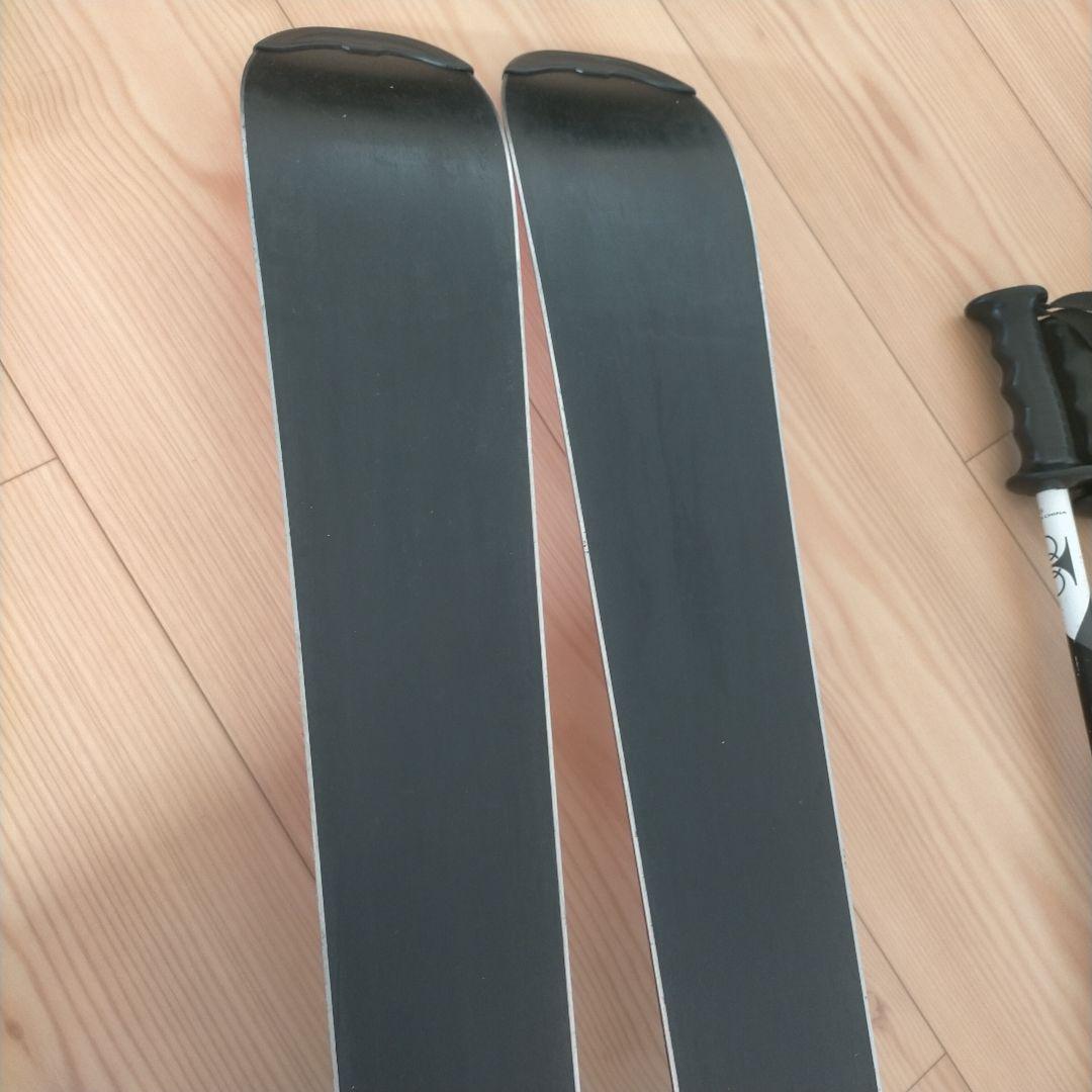 アトミック　ジュニア　子ども用　スキー板　130 ビンディング　伸縮ストック付き