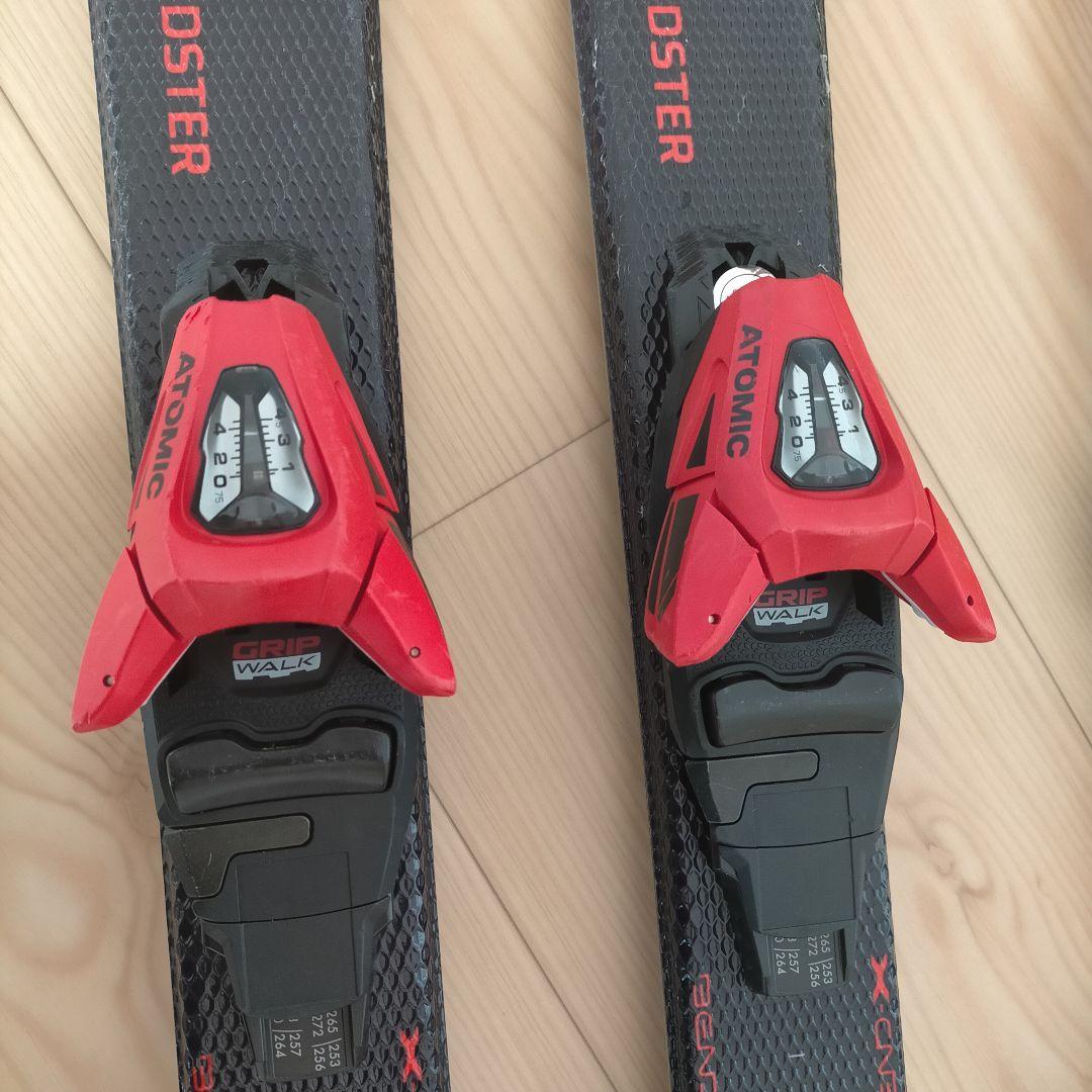 アトミック　ジュニア　子ども用　スキー板　130 ビンディング　伸縮ストック付き