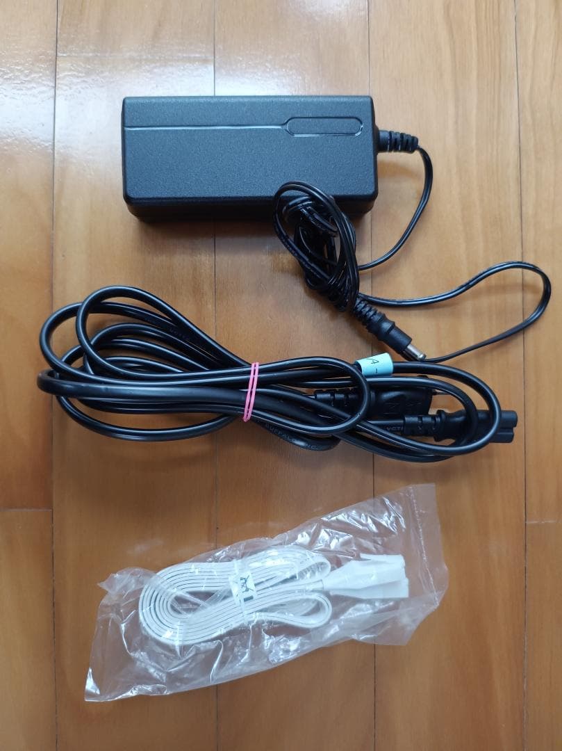 DELA S100-B-J　オーディオ用ネットワークスイッチ