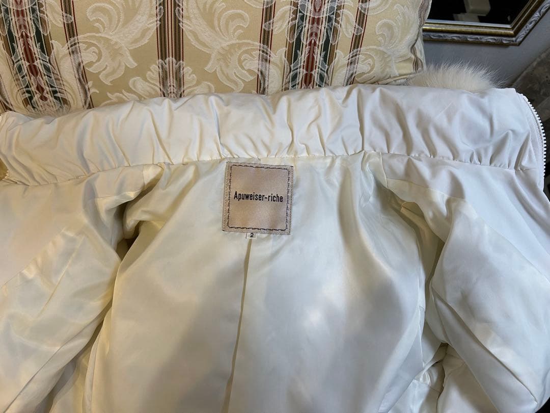 【美品】アプワイザーリッシェ　ウエストマークパフィコート