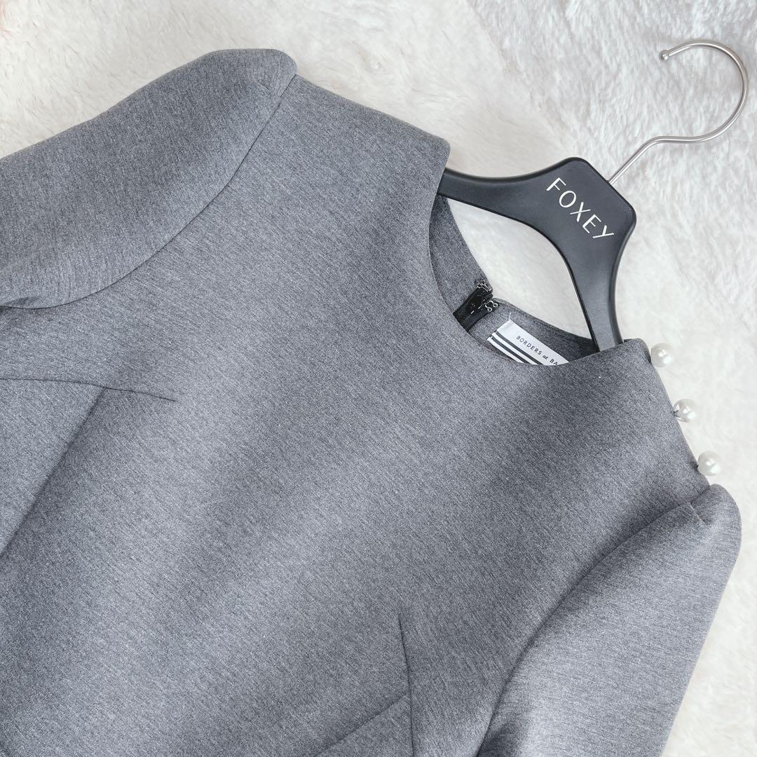 ボーダーズアットバルコニー　肩パール　ラウンドミディワンピース　グレー　36