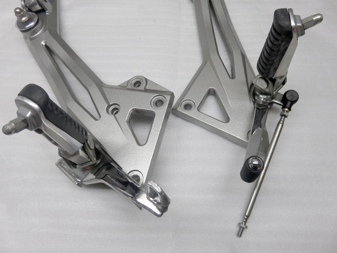 Z1000(04) 純正 メインステップ 左右セット [155]