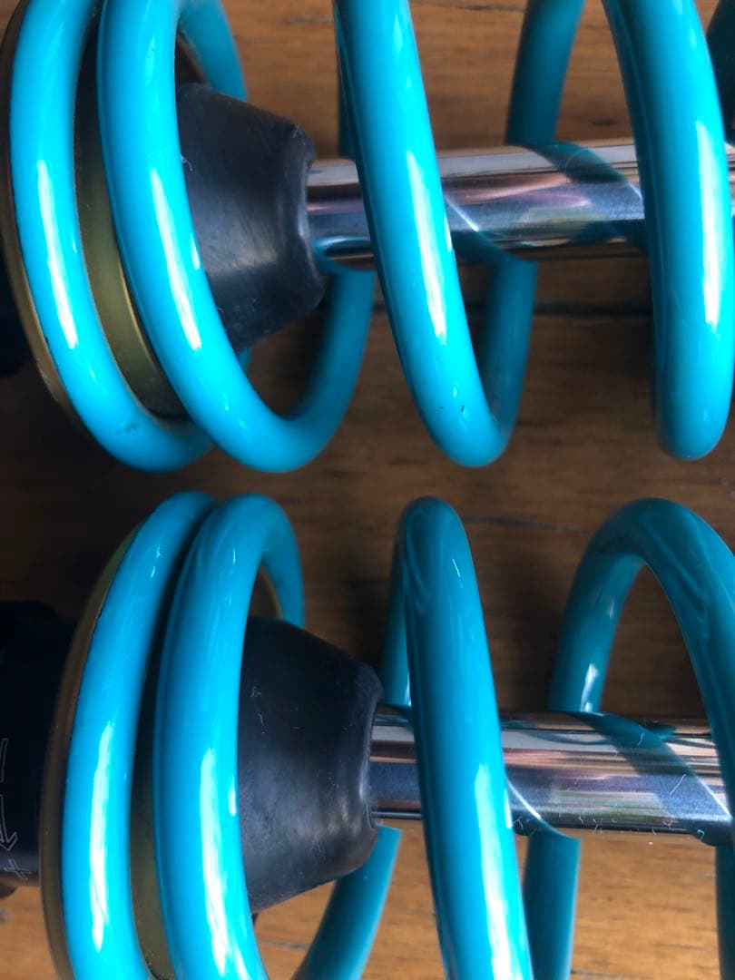 NITRON リアサスペンション