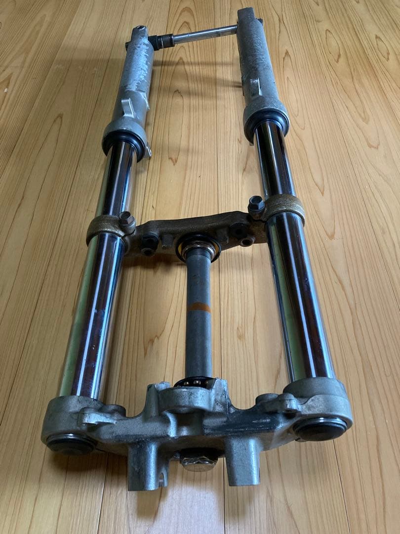 け*ん様 ホーネット250 純正 フロントフォーク MC31 絶版 希少 トップ