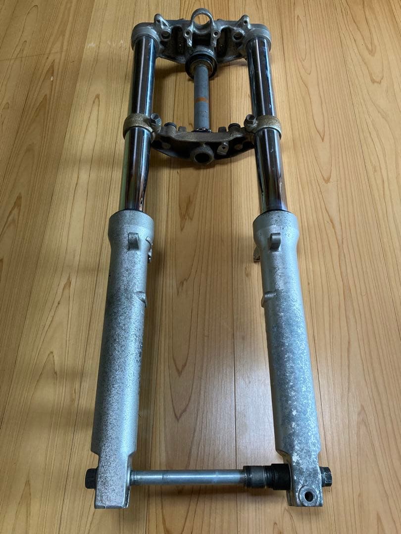 け*ん様 ホーネット250 純正 フロントフォーク MC31 絶版 希少 トップ