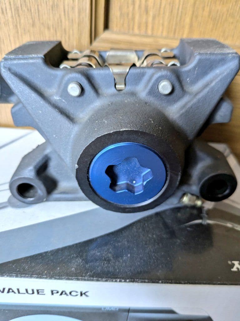 新品 ヤマハ用　住友MOSキャリパー リアキャリパー 94mm