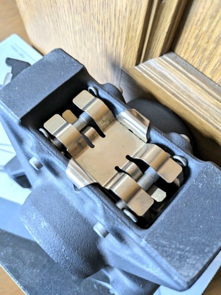 新品 ヤマハ用　住友MOSキャリパー リアキャリパー 94mm