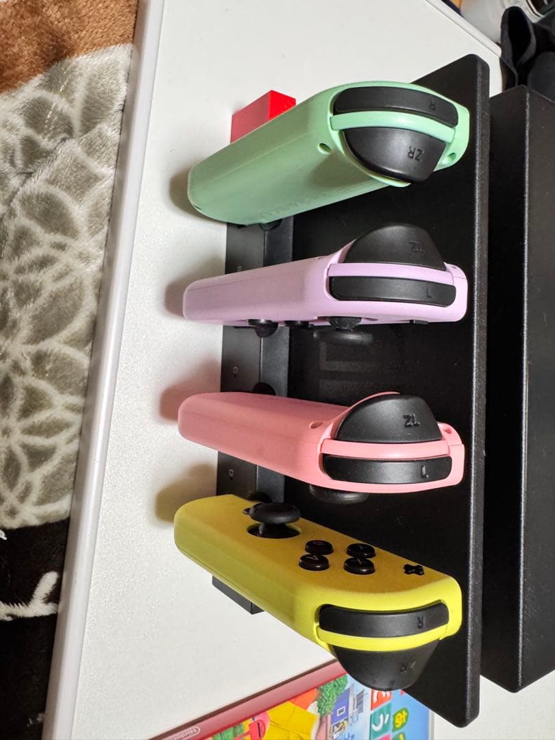 Nintendo Switch 本体 + ドック　＋joycon 4個　＋SD