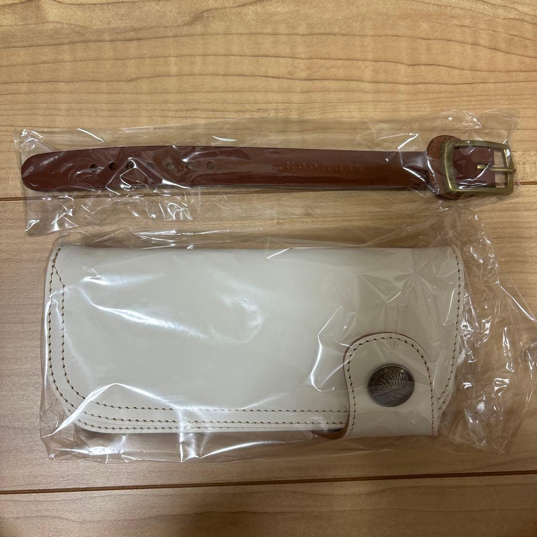 【新品未使用】レッドムーン RED MOONホワイト長財布証明書付き