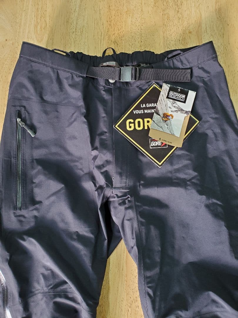 新古 アウトドアリサーチ ゴアテックス スキーウェア フーリオパンツ Furio