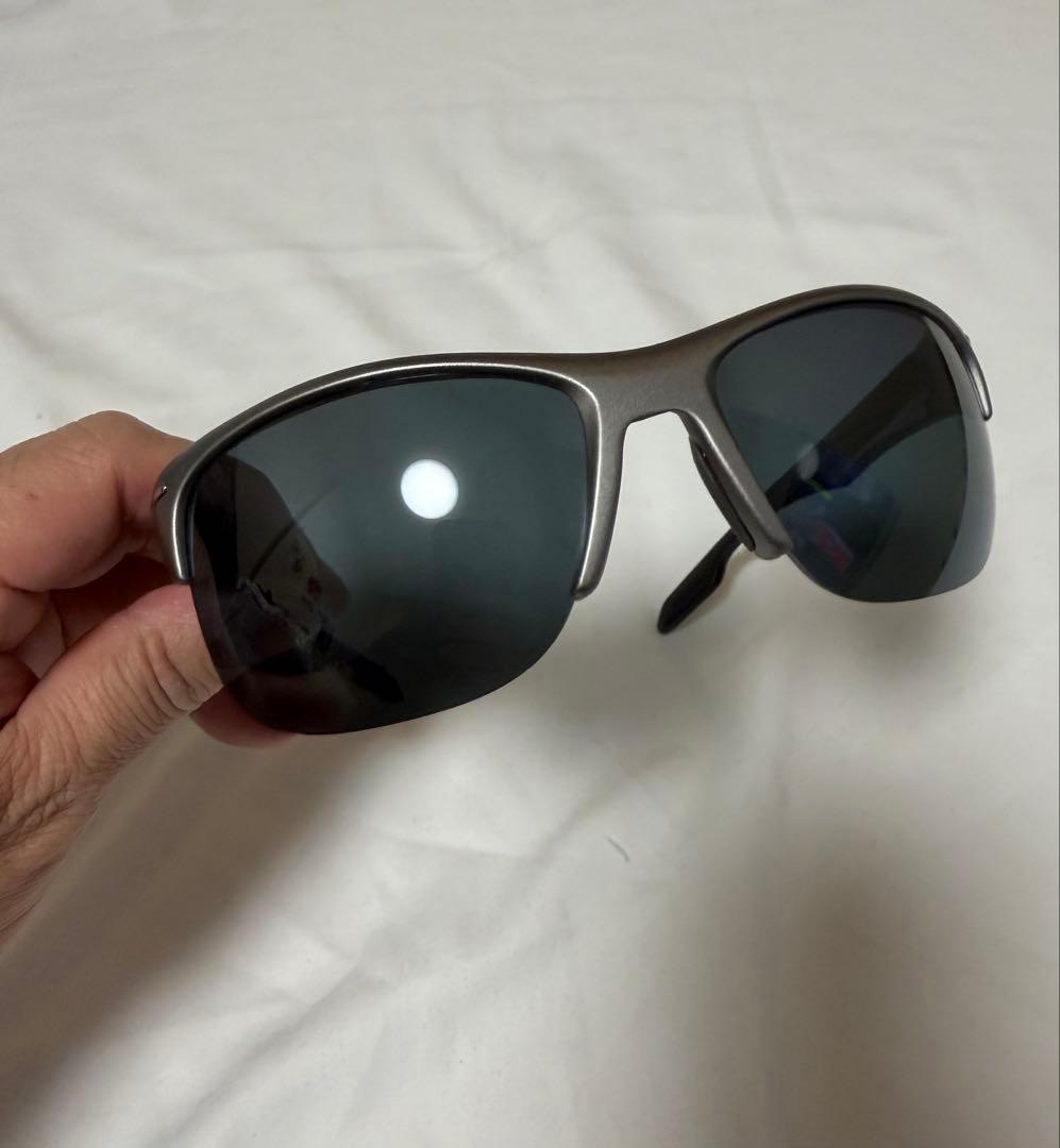 試着のみ PRADA サングラス 交換用レンズ付き