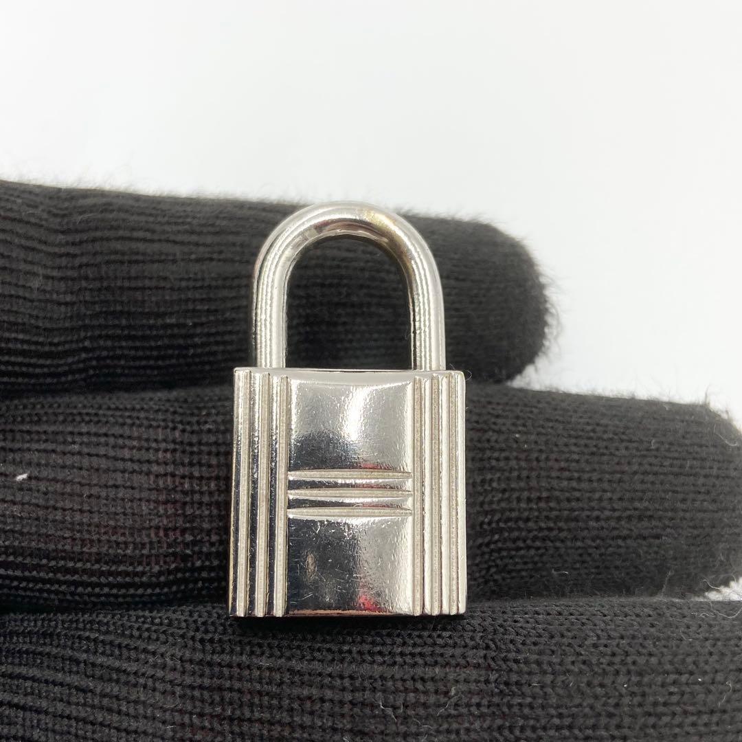 エルメス　カデナ　パドロック　南京錠　鍵　100 2本セット　ロゴ刻印　シルバー
