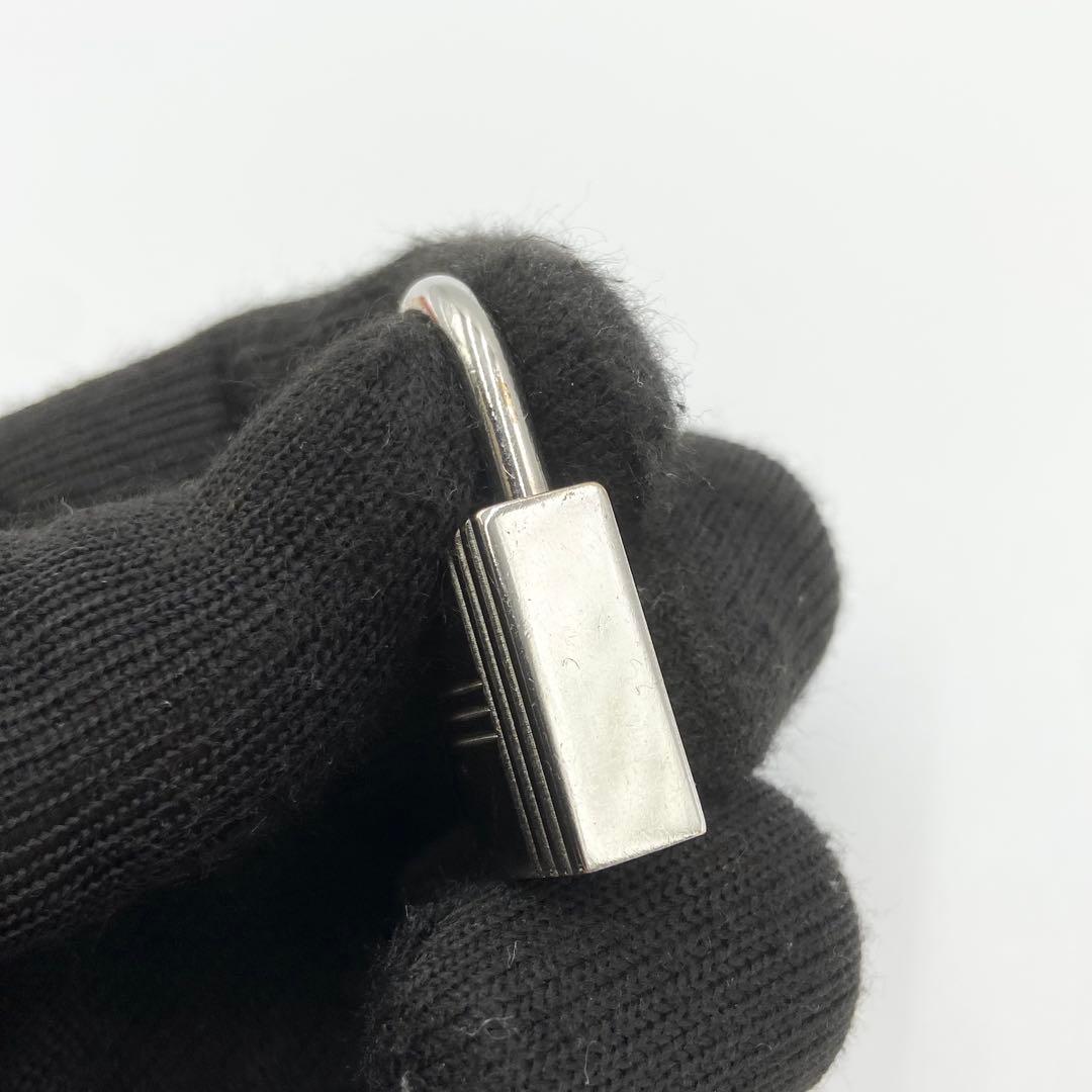 エルメス　カデナ　パドロック　南京錠　鍵　100 2本セット　ロゴ刻印　シルバー