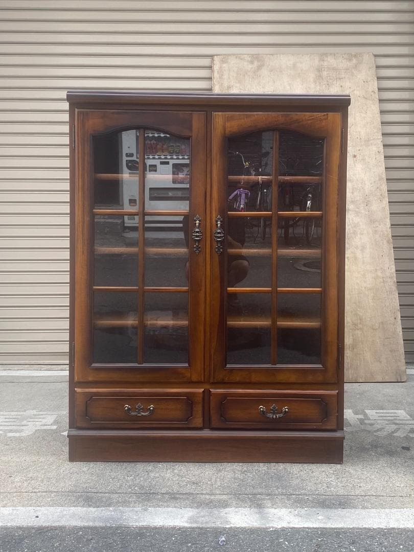A626「Karimoku」カリモクコロニアル キャビネット ショーケース