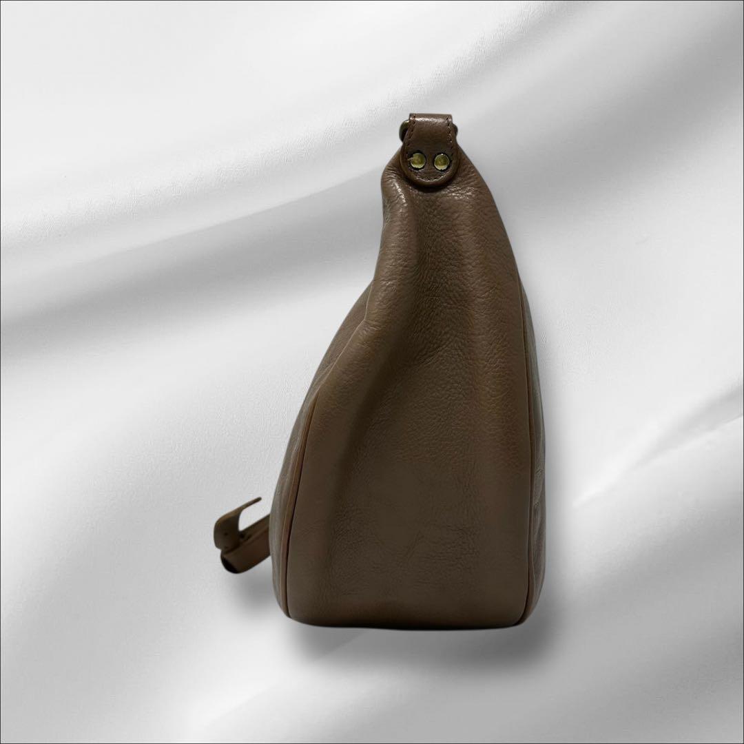 【美品】 イルビゾンテ ショルダーバッグ レザー 保存袋付き